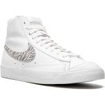 Weiße Zebra Nike Blazer Mid '77 Hohe Sneaker Schnürung aus Gummi für Damen 