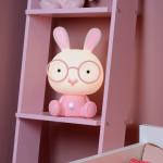 Rosa Lucide LED Tischleuchten Hasen aus Kunststoff 