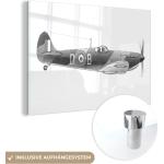 MuchoWow® Glasbilder - Bilder auf Wandbild - Foto auf Glas Eine Illustration einer Supermarine Spitfire - schwarz und weiß 120x80 cm Wanddekoration aus Glas - Acrylglasbild - Acrylbilder - ildung