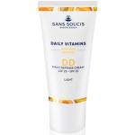 Nudefarbene Deutsche Sans Soucis DD Creams LSF 25 mit Vitamin C gegen Falten 